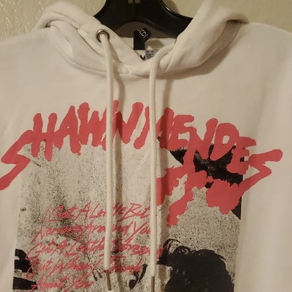 (🛍BOGO) SHAWN MENDES: Tour Hoodie - Picture 4 of 7